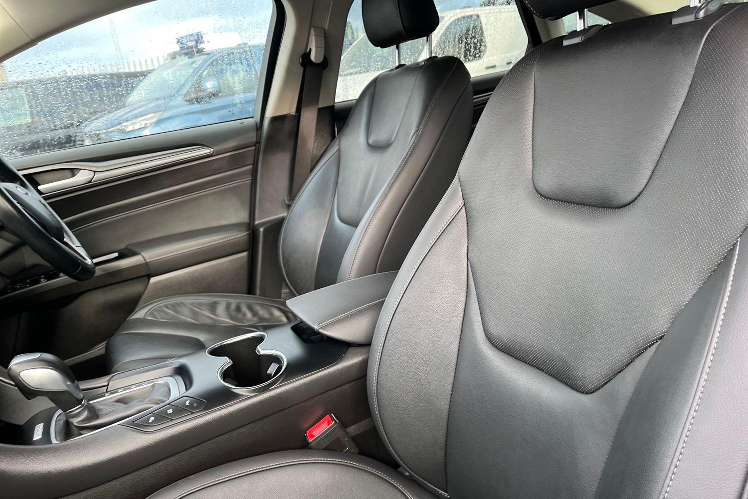 Ford MONDEO Photo 18