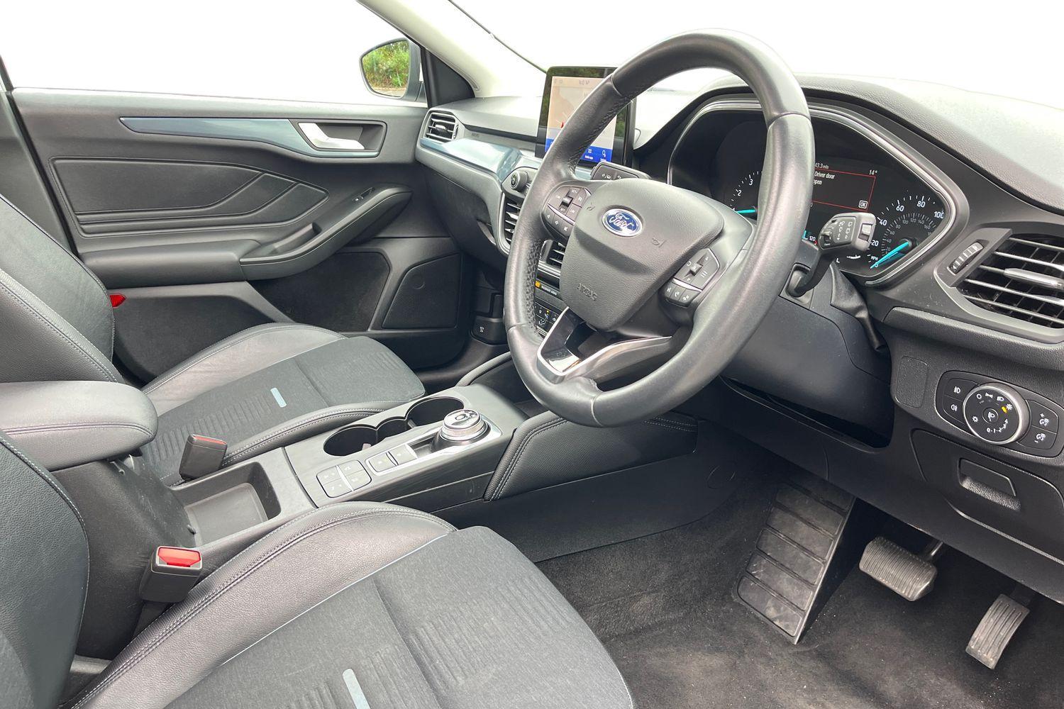 Ford Focus Photo 8