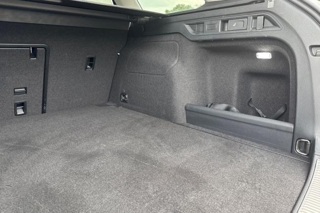 VOLKSWAGEN Passat Photo 22