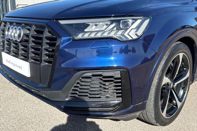 AUDI Q7 Photo 24