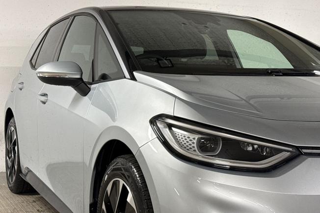 VOLKSWAGEN ID.3 Photo 38