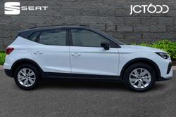 SEAT Arona Photo 4