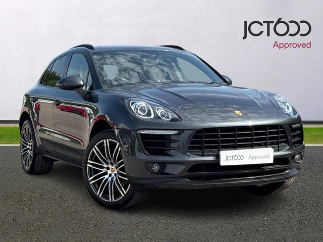 PORSCHE Macan Photo 1