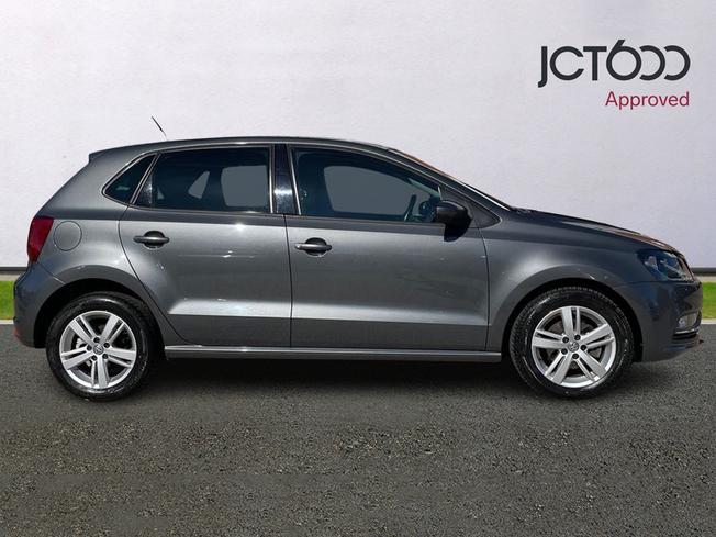 VOLKSWAGEN Polo Photo 4