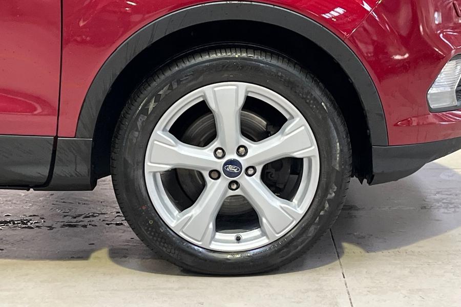 Ford KUGA Photo autoimg-042f6926303560ddce0cd50d40bafbe29efebe8b.jpg