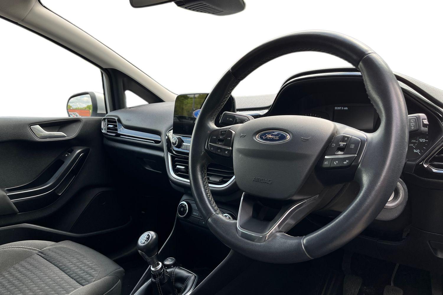 Ford Fiesta Photo 8