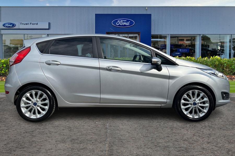 Ford FIESTA Photo autoimg-04323ee8d90107e51ada58f8d902e6a0cf024e00.jpg