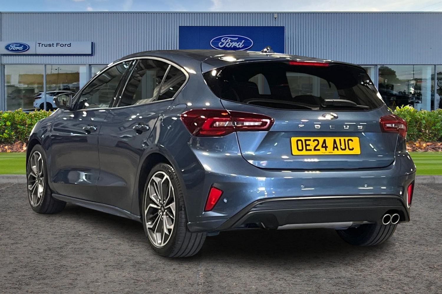 Ford FOCUS Photo 1