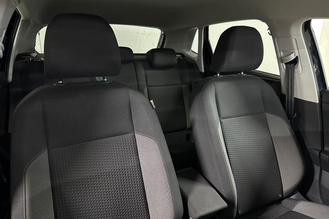 VOLKSWAGEN Polo Photo 25