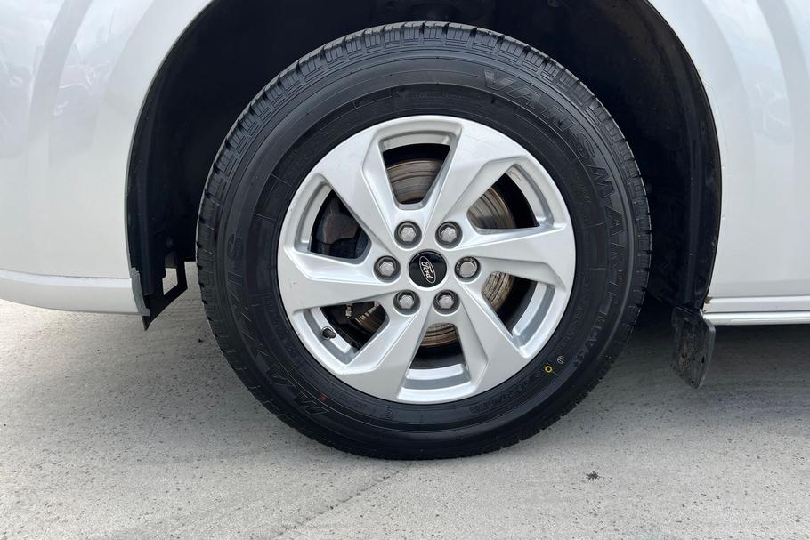 Used Ford TRANSIT CUSTOM XRZ9902 9