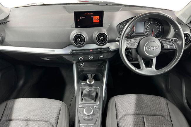 AUDI Q2 Photo 10