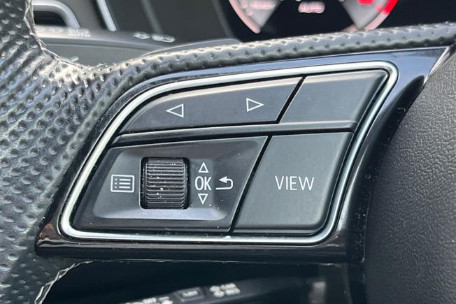 AUDI A4 Photo 16