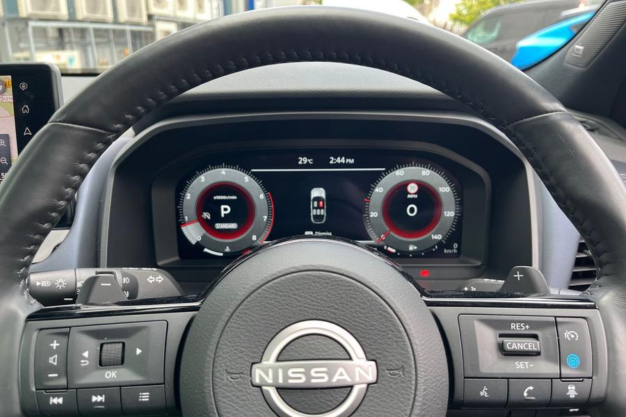 Nissan QASHQAI Photo autoimg-043f805d45560413e762367bba84134742c5db88.jpg