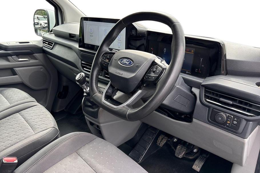 Used Ford TRANSIT CUSTOM LA24HWM 14