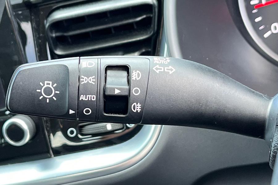Kia STONIC Photo autoimg-043fb48c22fc73758f929b80e0a9ec29ac849b24.jpg