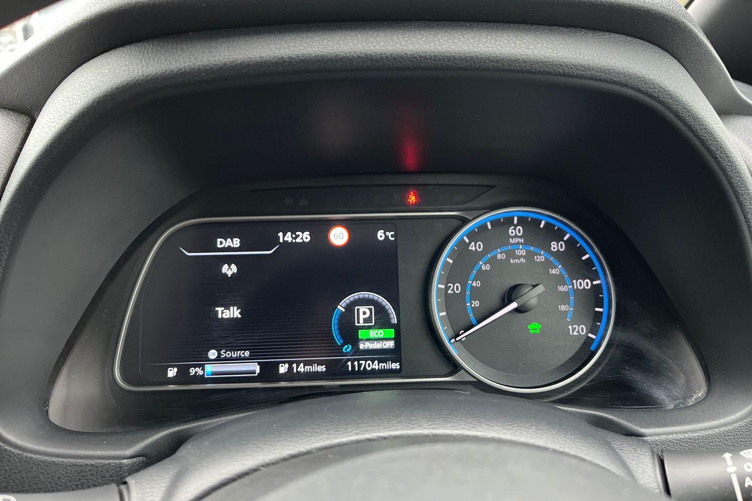 Nissan LEAF Photo 23