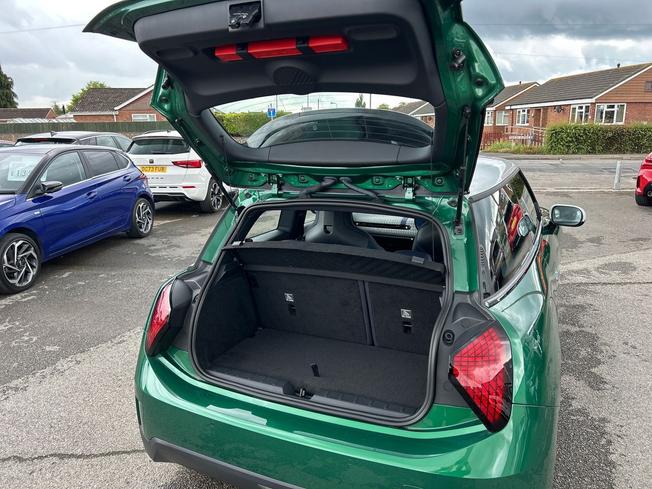 MINI Electric Cooper Photo 41