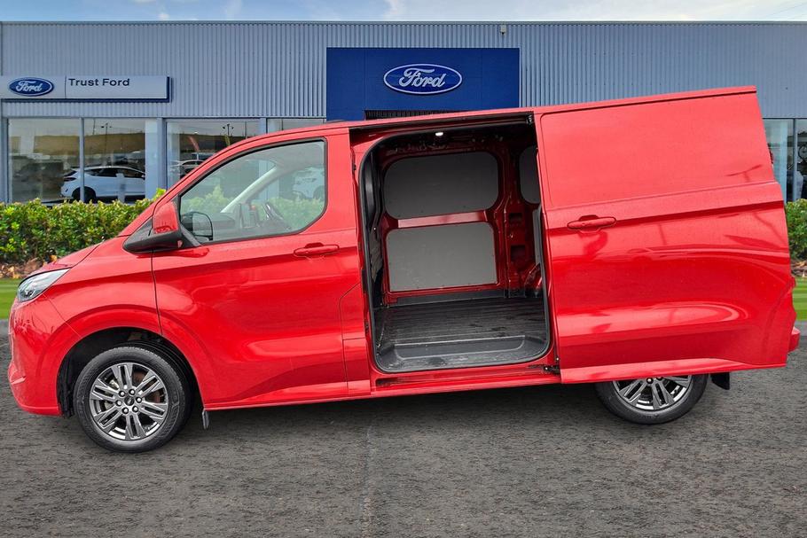 Used Ford TRANSIT CUSTOM SW74FDO 5