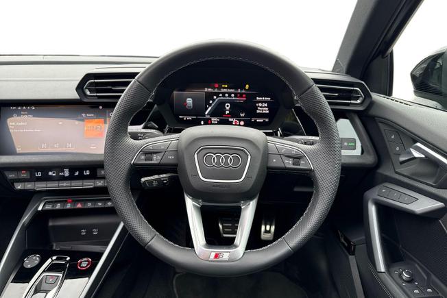 Audi S3 Photo 11