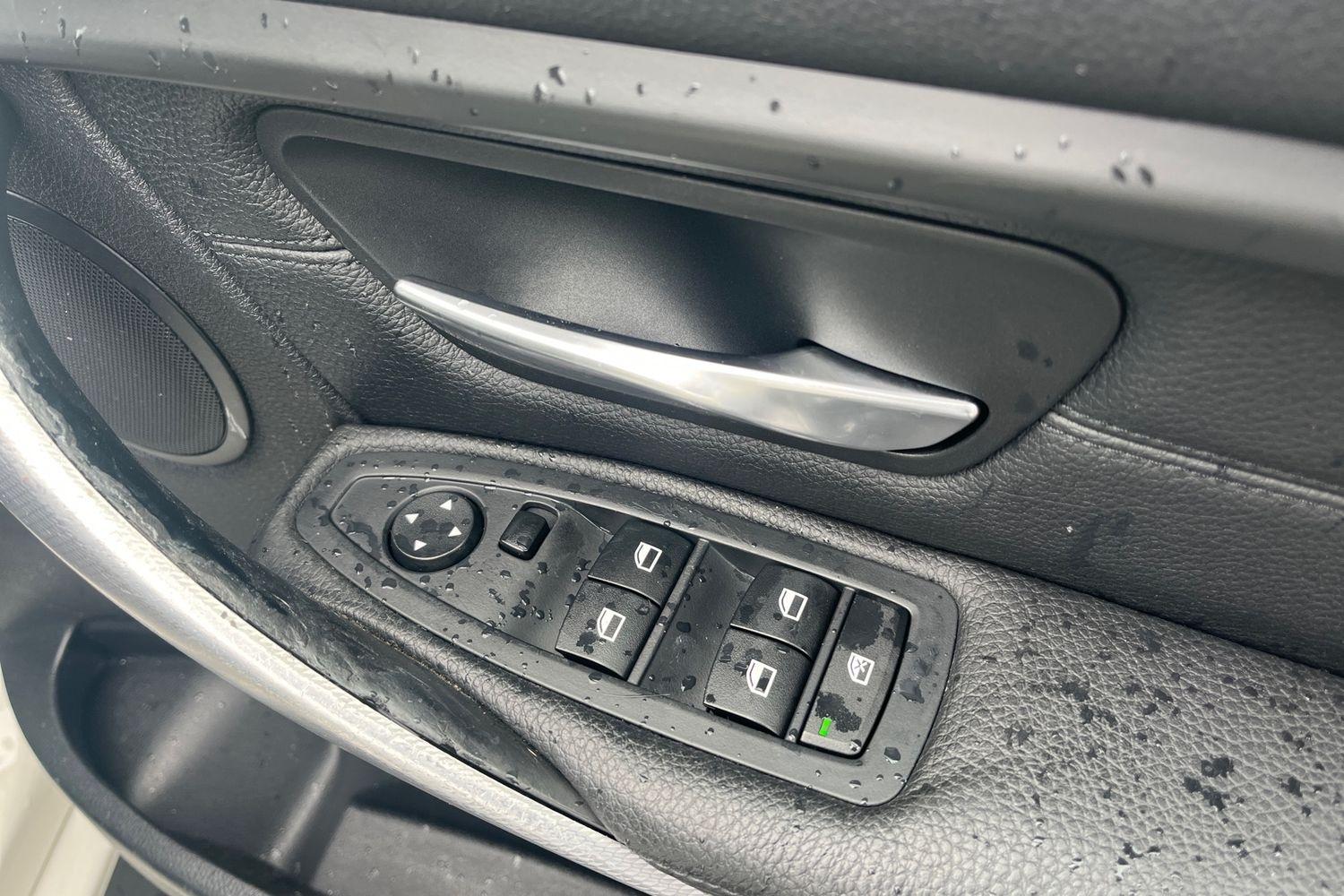 BMW 3 SERIES Photo 15