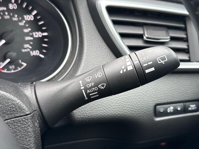 NISSAN Qashqai Photo 50
