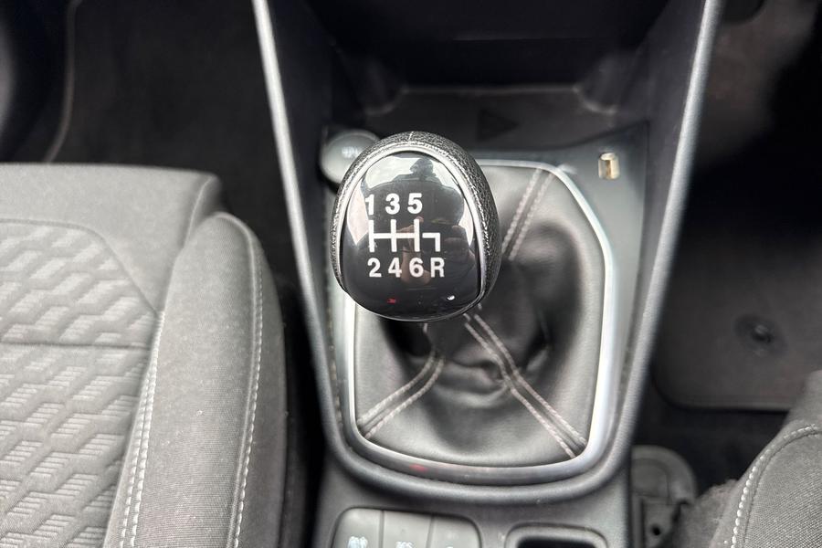 Ford FIESTA Photo autoimg-04573c9525a3bd750b38893000570ecdd4d3fd31.jpg