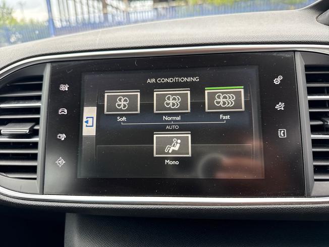 PEUGEOT 308 Sw Photo 35