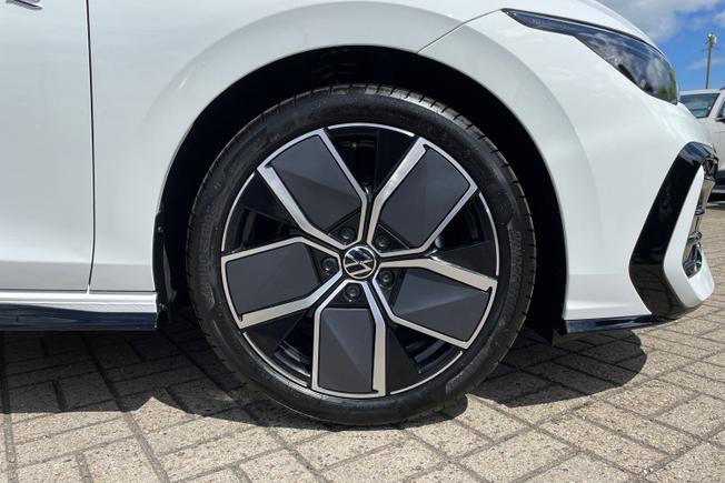 VOLKSWAGEN Golf Photo 5