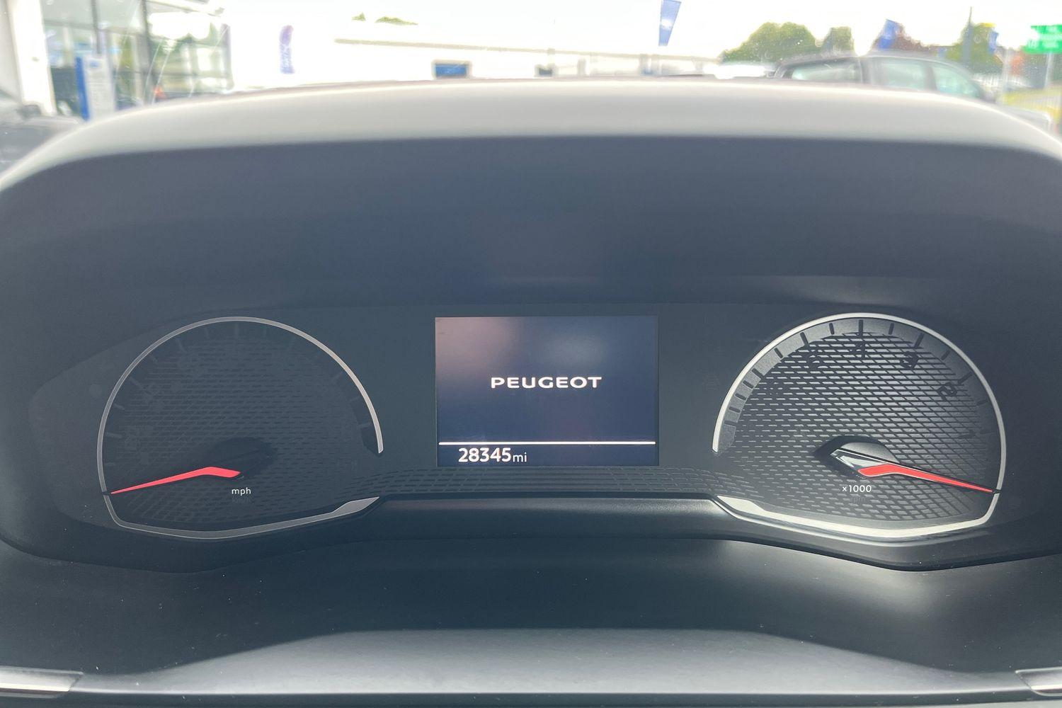 Peugeot 2008 Photo 12