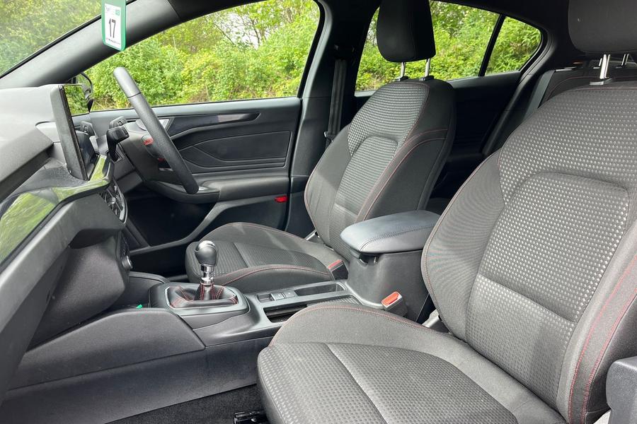 Ford Focus Photo autoimg-046536883f3bd28b700e7e5b914ca3476610e3f3.jpg