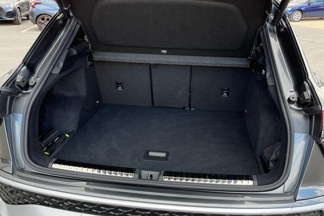 AUDI Q3 Photo 12