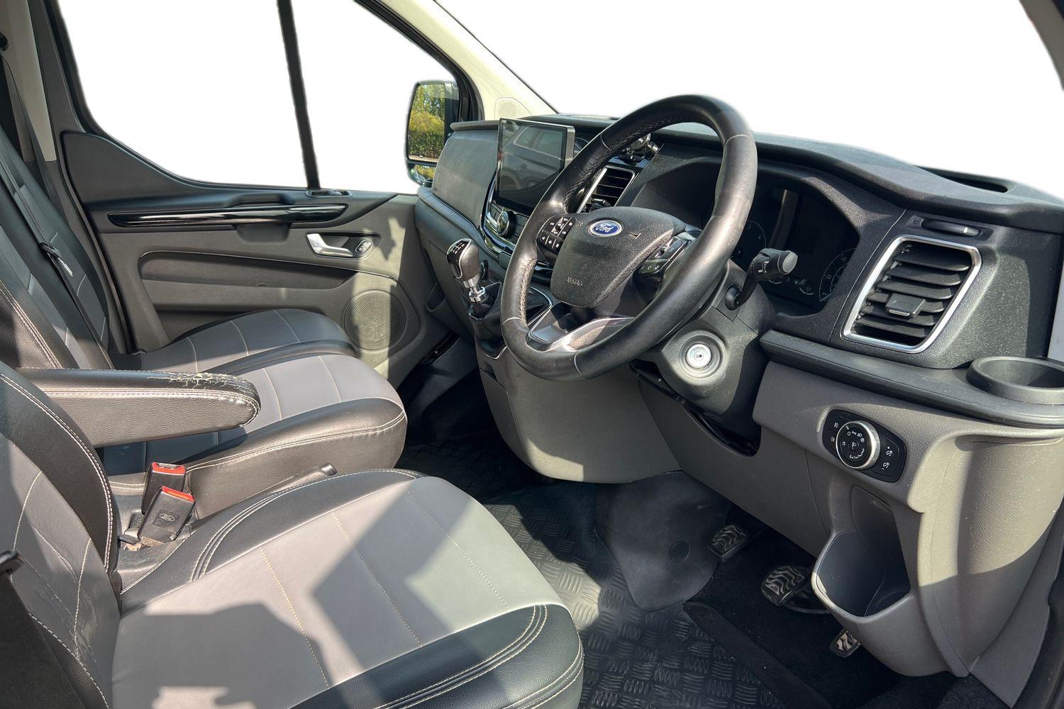 Ford TRANSIT CUSTOM Photo 13