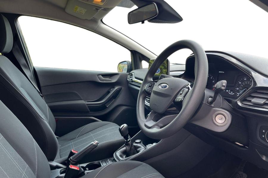 Ford FIESTA Photo autoimg-046fdfa618edf387cc2a4f9a9fbcb6ee8296e688.jpg