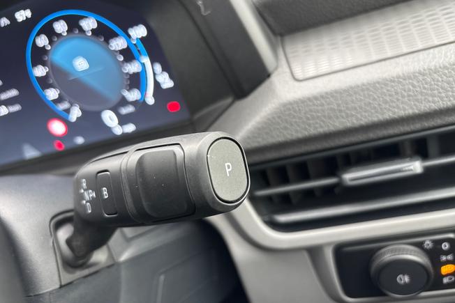 VOLKSWAGEN E-Transporter Photo 26