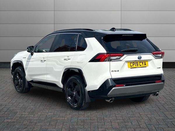 Toyota RAV4 Photo autoimg-047137b6eb610d2e79674cd608b10ca61935ffdf.jpg