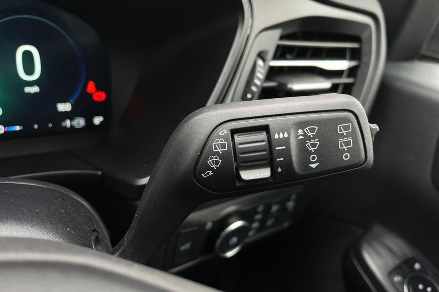 Ford KUGA Photo autoimg-04728f046906dfb814783989c084660ac5d1903b.jpg