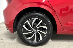 VOLKSWAGEN Polo Photo 5