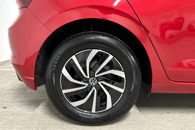 VOLKSWAGEN Polo Photo 5
