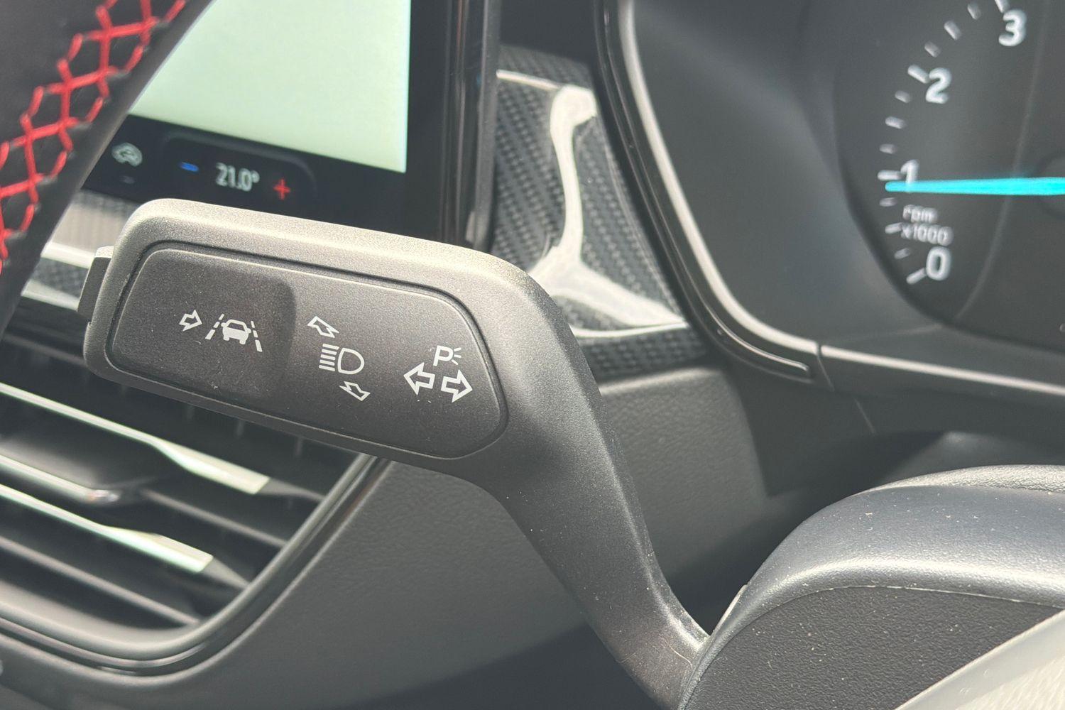 Ford FOCUS Photo 13