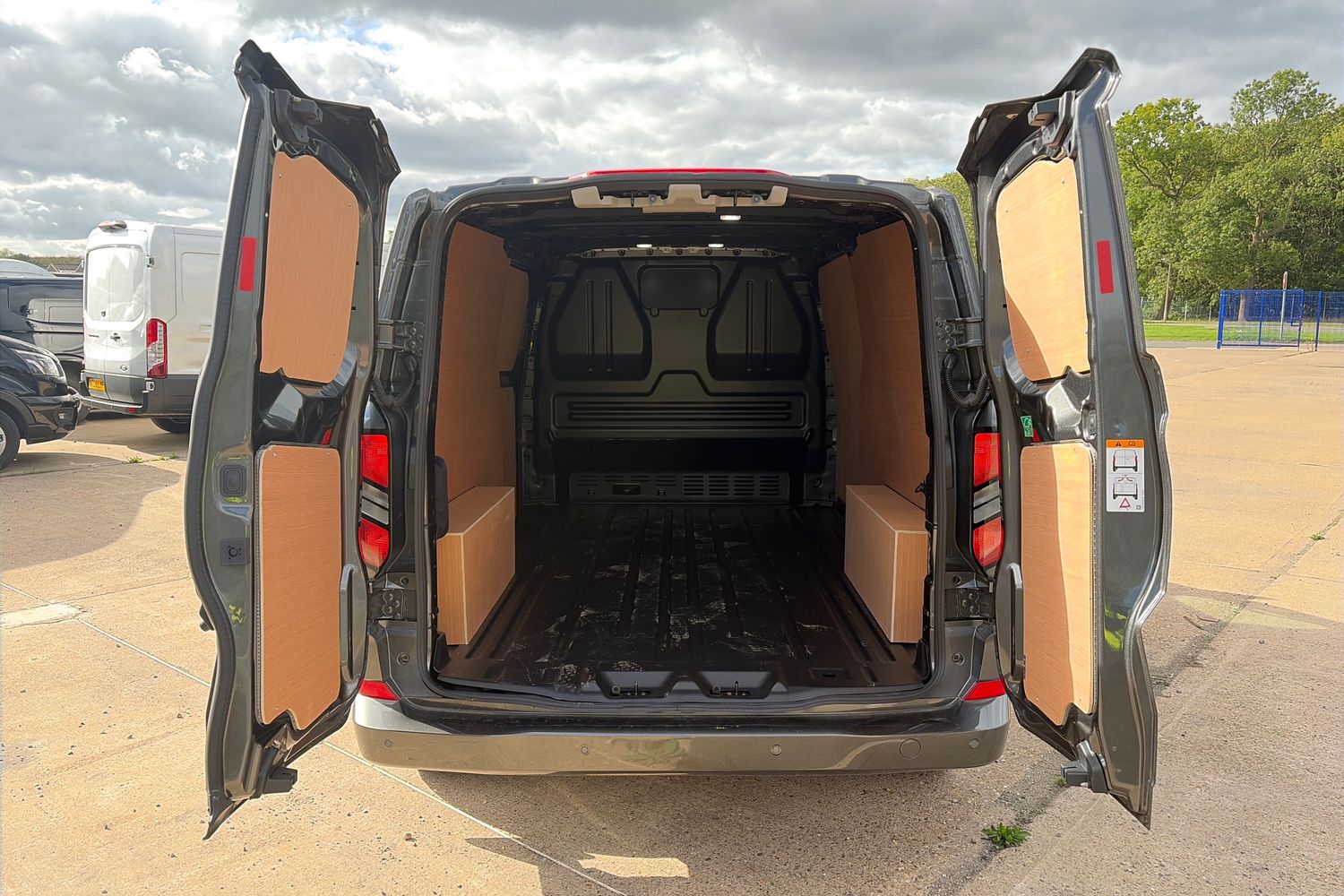Ford TRANSIT CUSTOM Photo 5