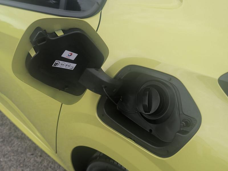 Used Peugeot 208 WP25YOR 33