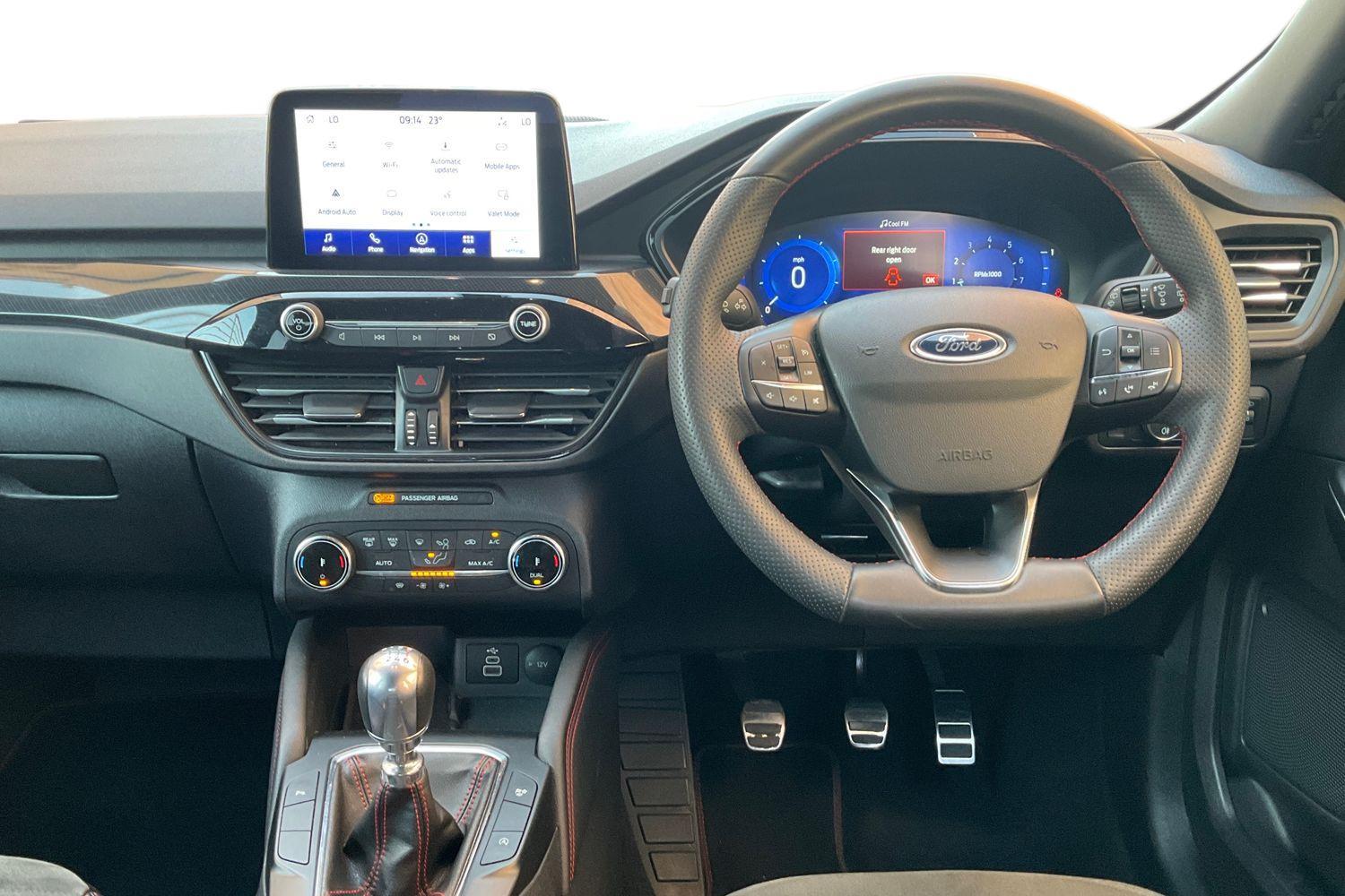 Ford KUGA Photo 10