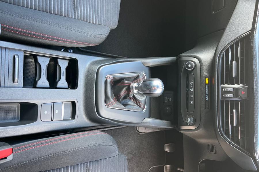 Ford Focus Photo autoimg-047c0d41f1a6fd7bb6de8c13b3998d2174925c58.jpg