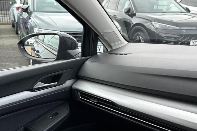 Volkswagen Golf Photo 28