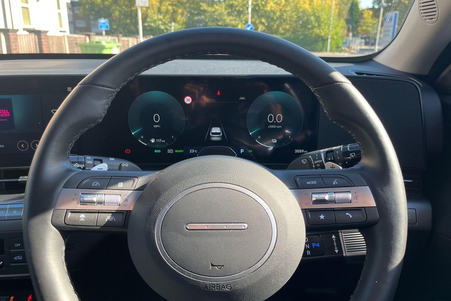 Hyundai KONA Photo 11