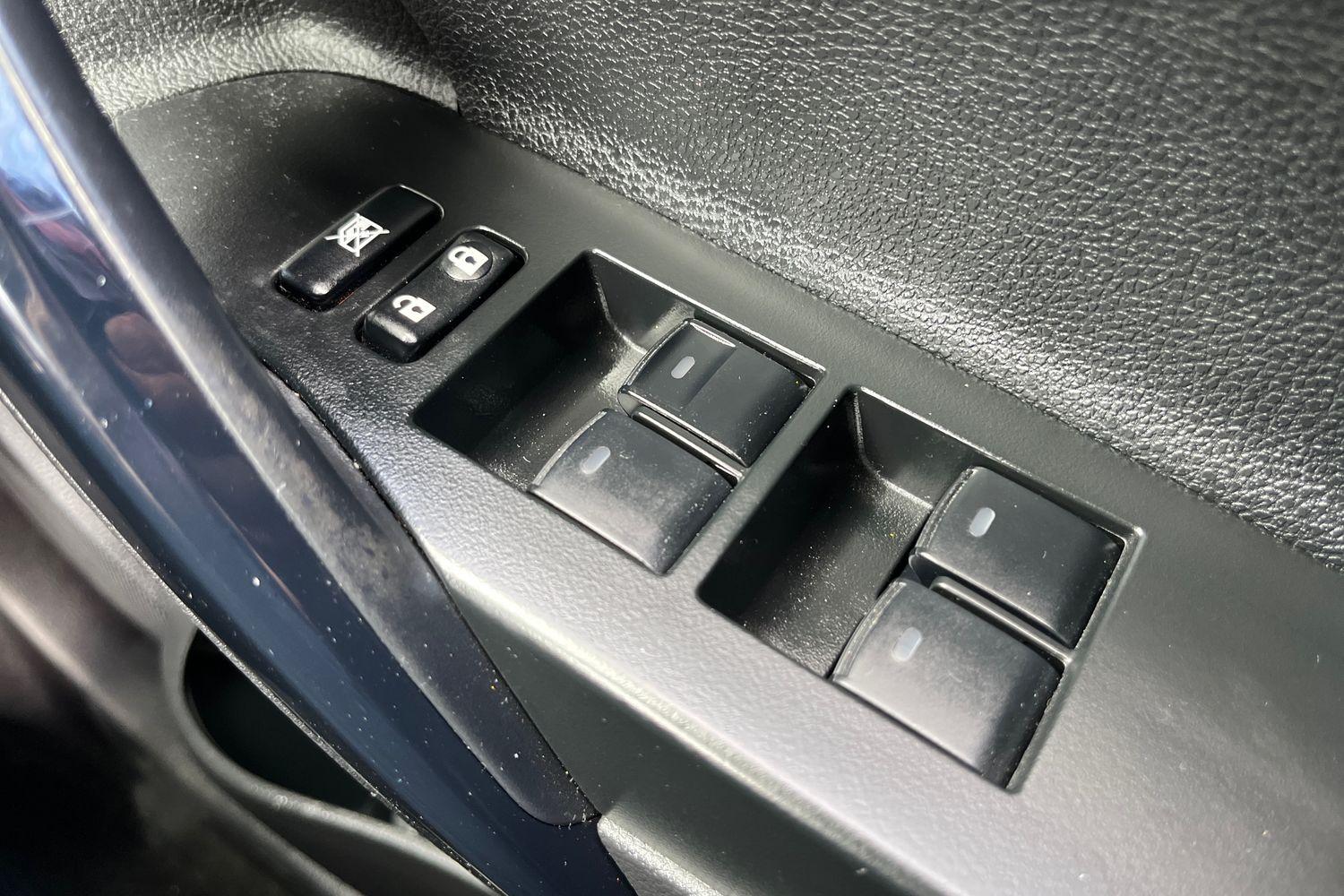 Toyota Auris Photo 15