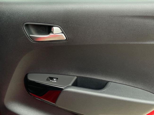 KIA Picanto Photo 32