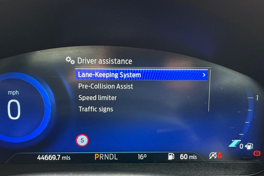 Ford Focus Photo autoimg-048946ea5d38a6ffdccde3b2d53deb6cf9846f73.jpg