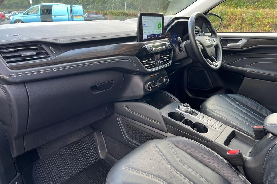 Ford Kuga Photo autoimg-0489adb4aa36e47f1f701e89cfd8cebbd52c40bf.jpg