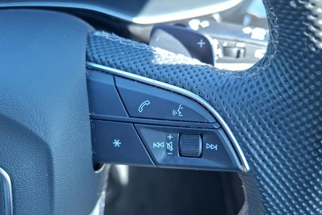 AUDI Q7 Photo 17